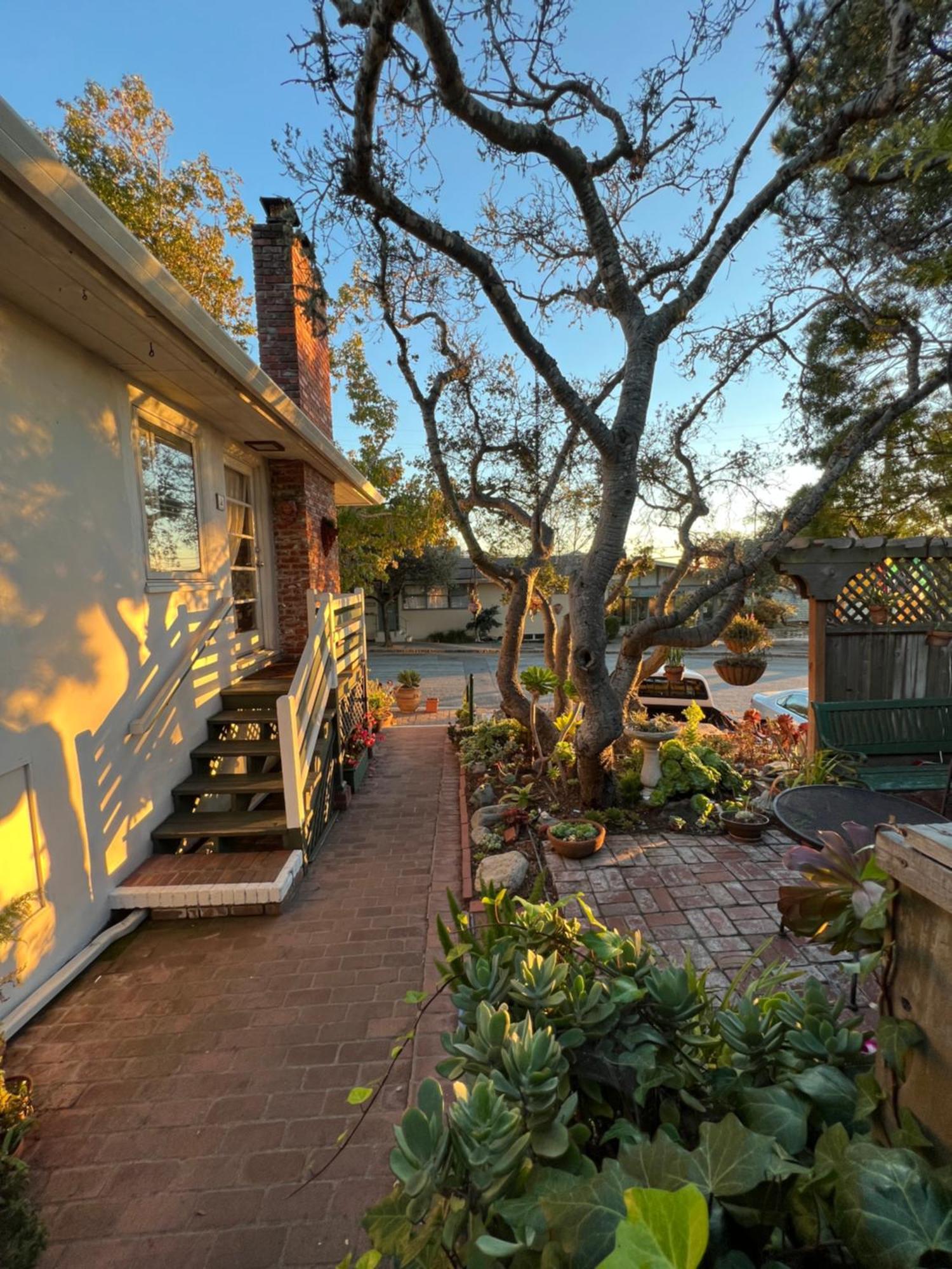 Carmel Garden Inn Esterno foto