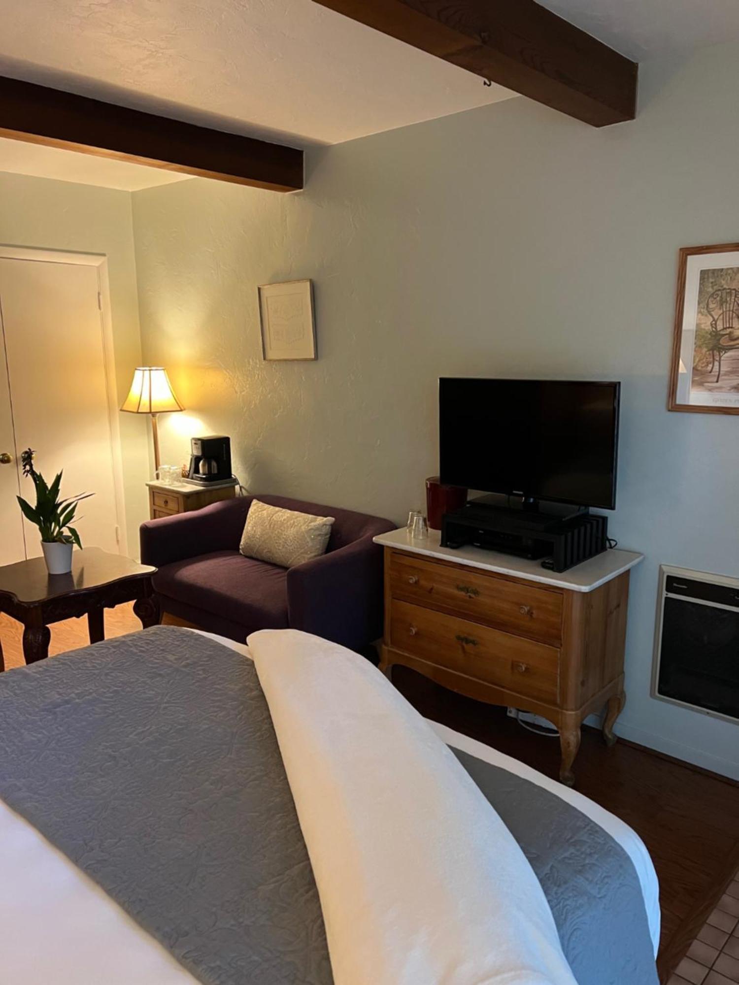 Carmel Garden Inn Esterno foto